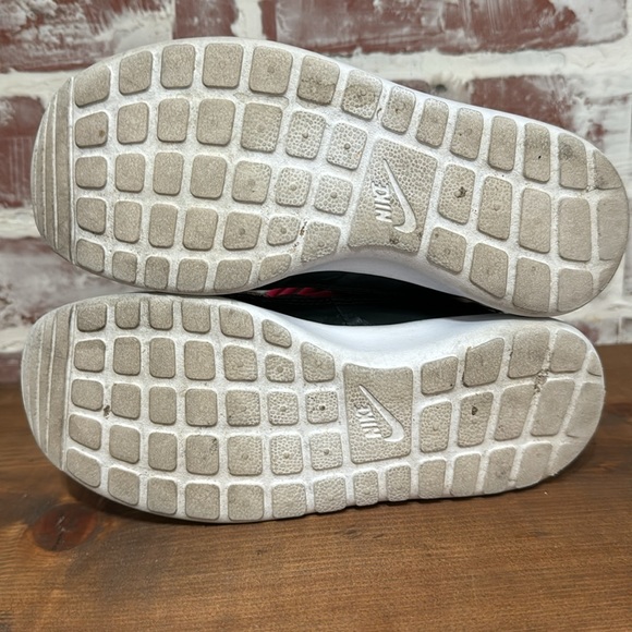 Nike Roshe Run Kids Hi Boots Sz13C - Picture 8 of 9